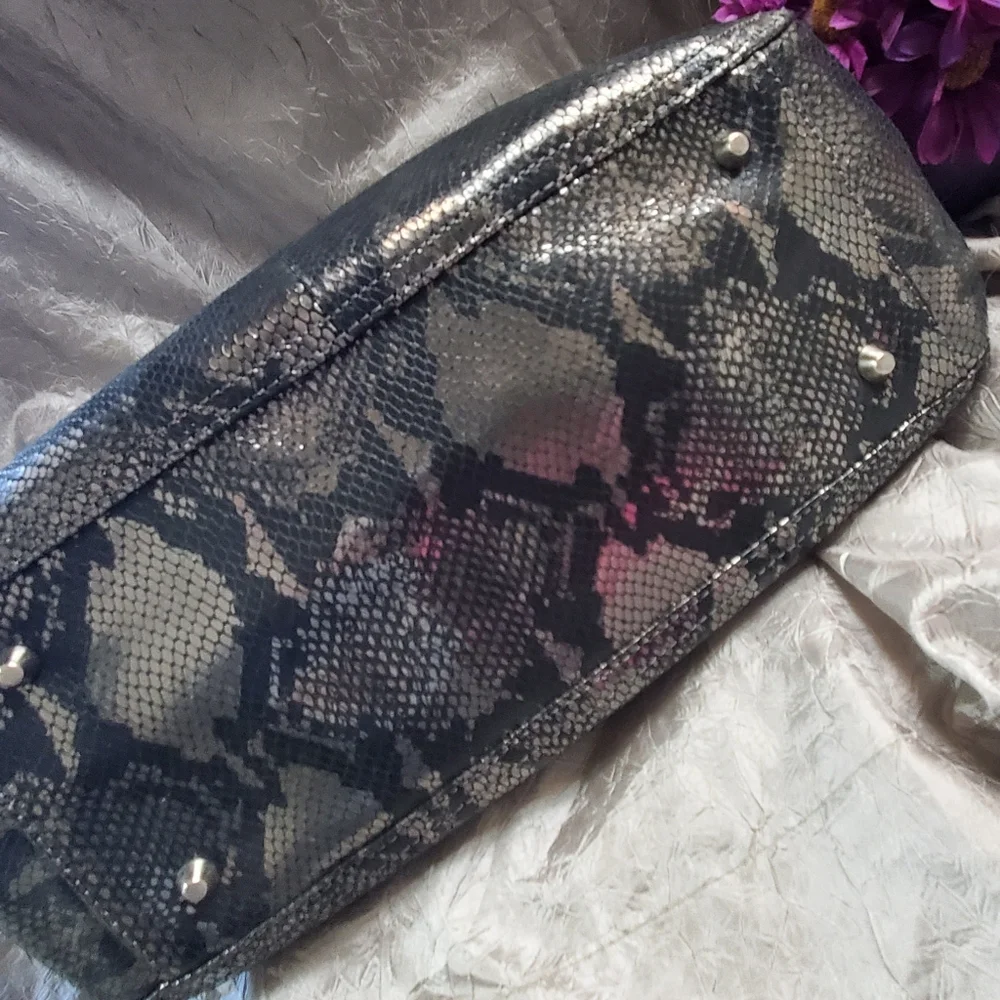 LEATHER CYNTHIA ROWLEY PURSE - Picture 5 of 10